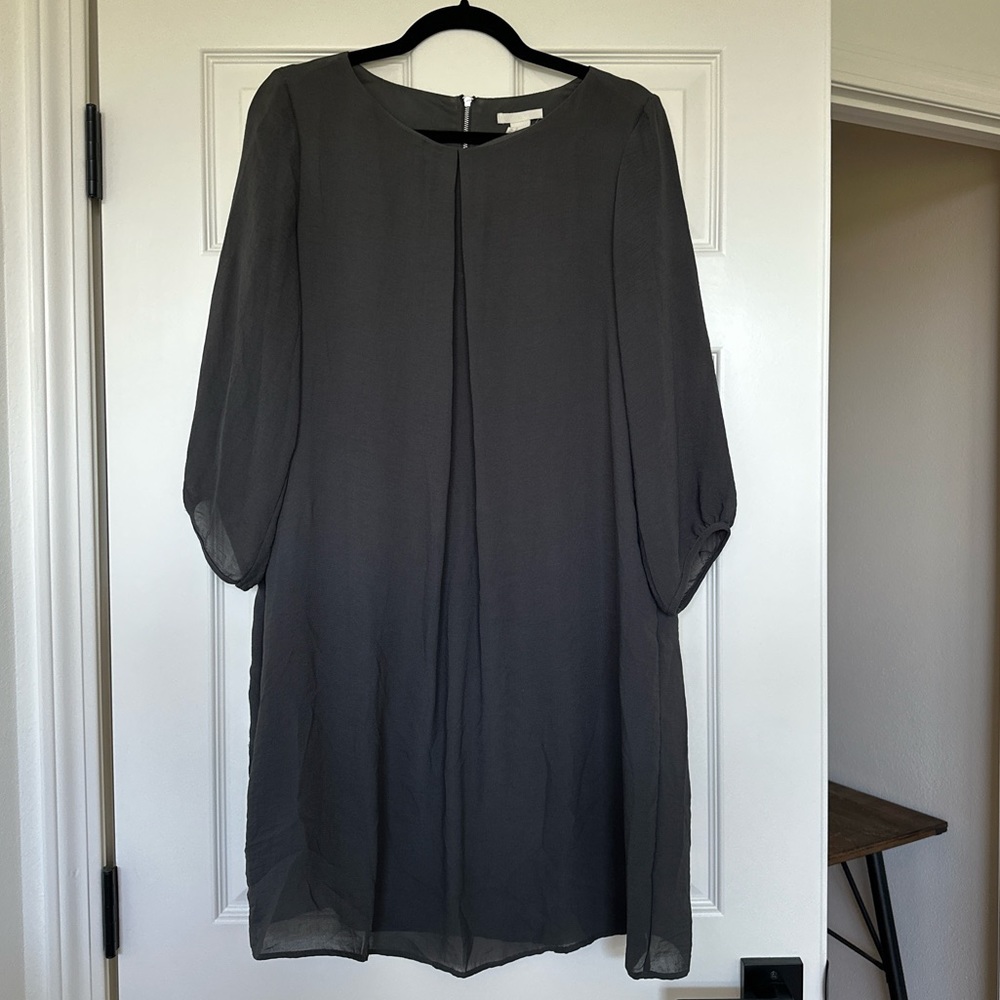H&M Pleated Shift Dress - Picture 2 of 9
